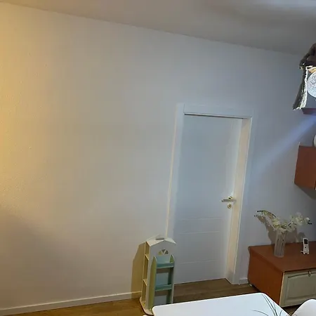 Apartamento Vacations Apartment, 50 M From The
