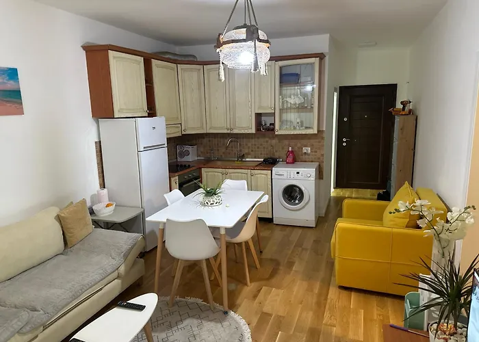 Apartment Vacations Apartment, 50 M From The *